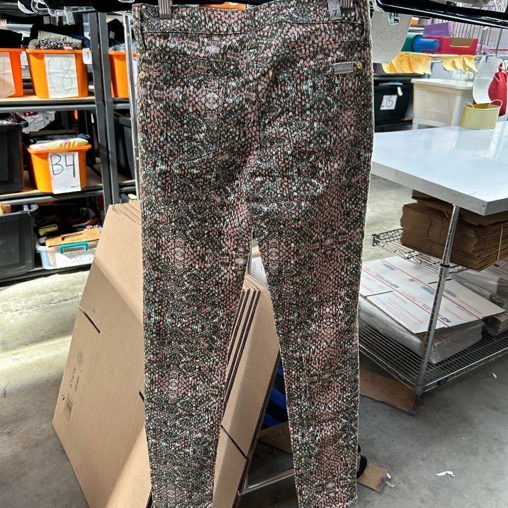 7 For All Mankind Beige Pink Green Snake Print Tapered Pants - Picture 4 of 6